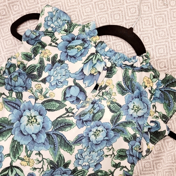 Loft Sleeveless Blouse - Picture 3 of 3